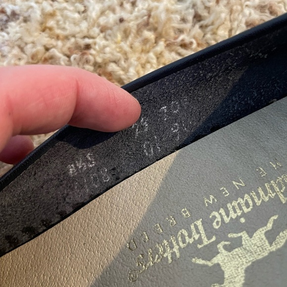 Oldmaine trotters size 7 genuine leather loafers black tasseled weave pattern - Picture 7 of 7